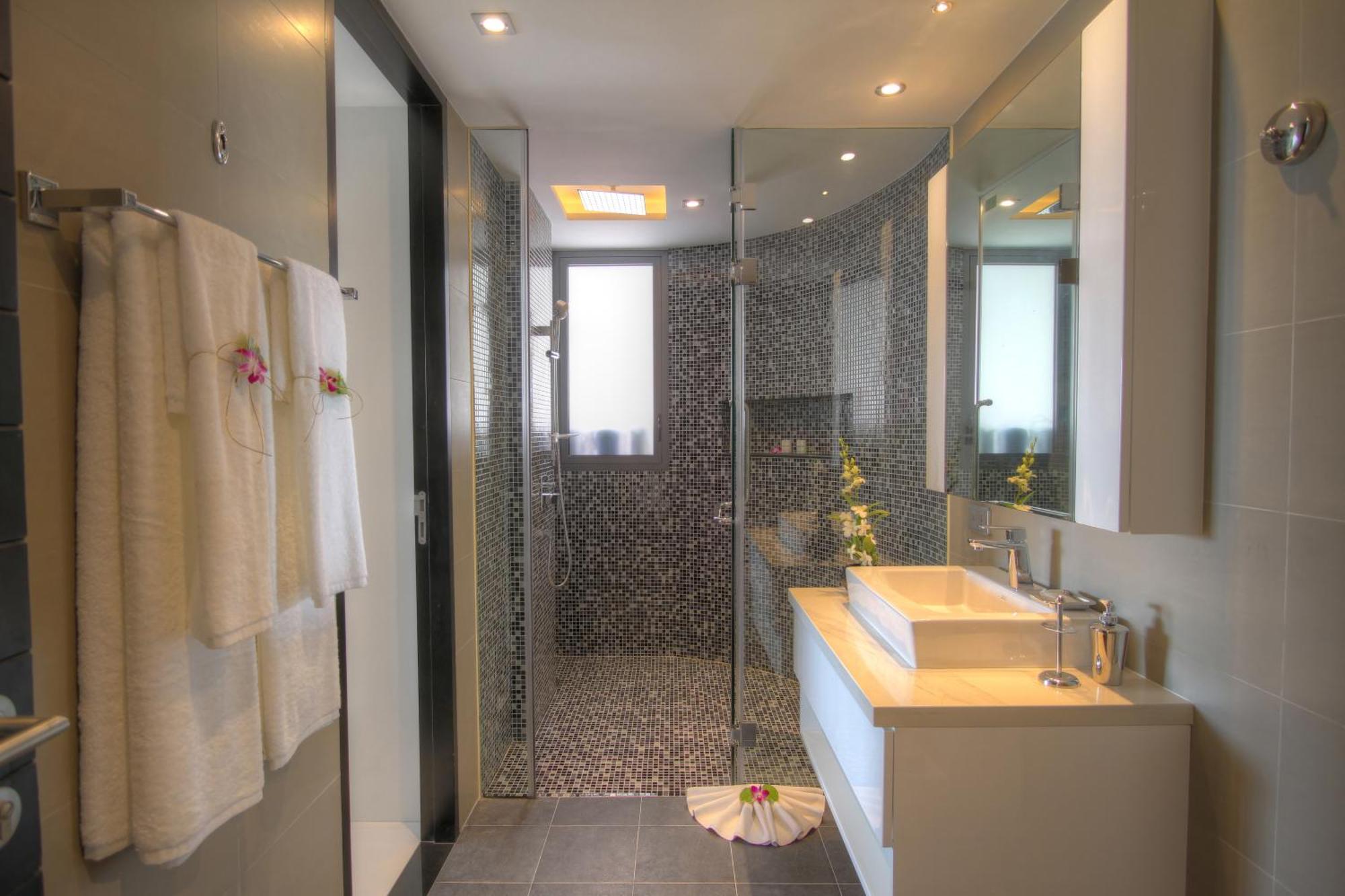 Lets Phuket Twin Sands Resort & Spa Patong Exteriör bild
